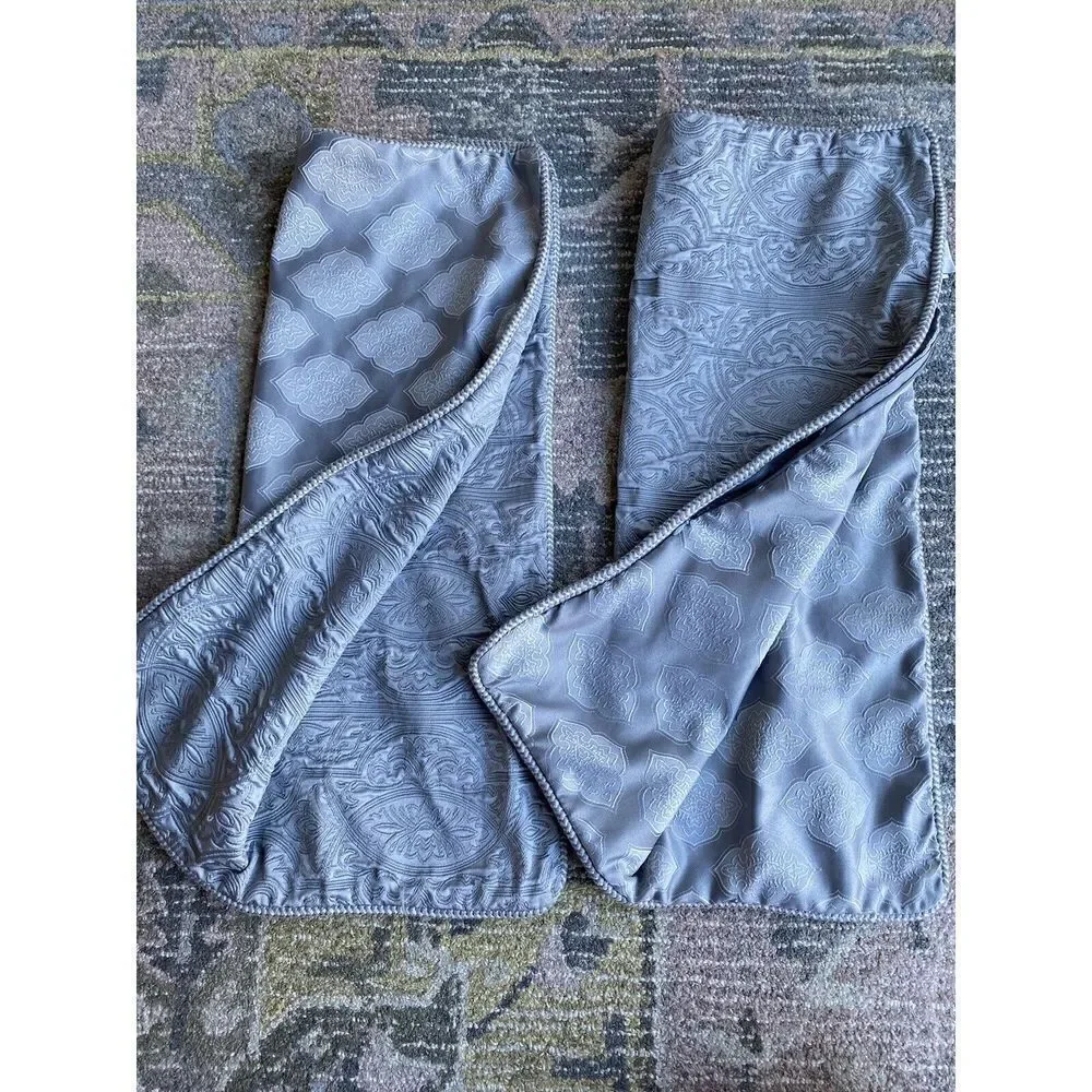 WATERFORD FINE LINENS SET OF 2 Standard ZIPPERED PILLOW SHAMS